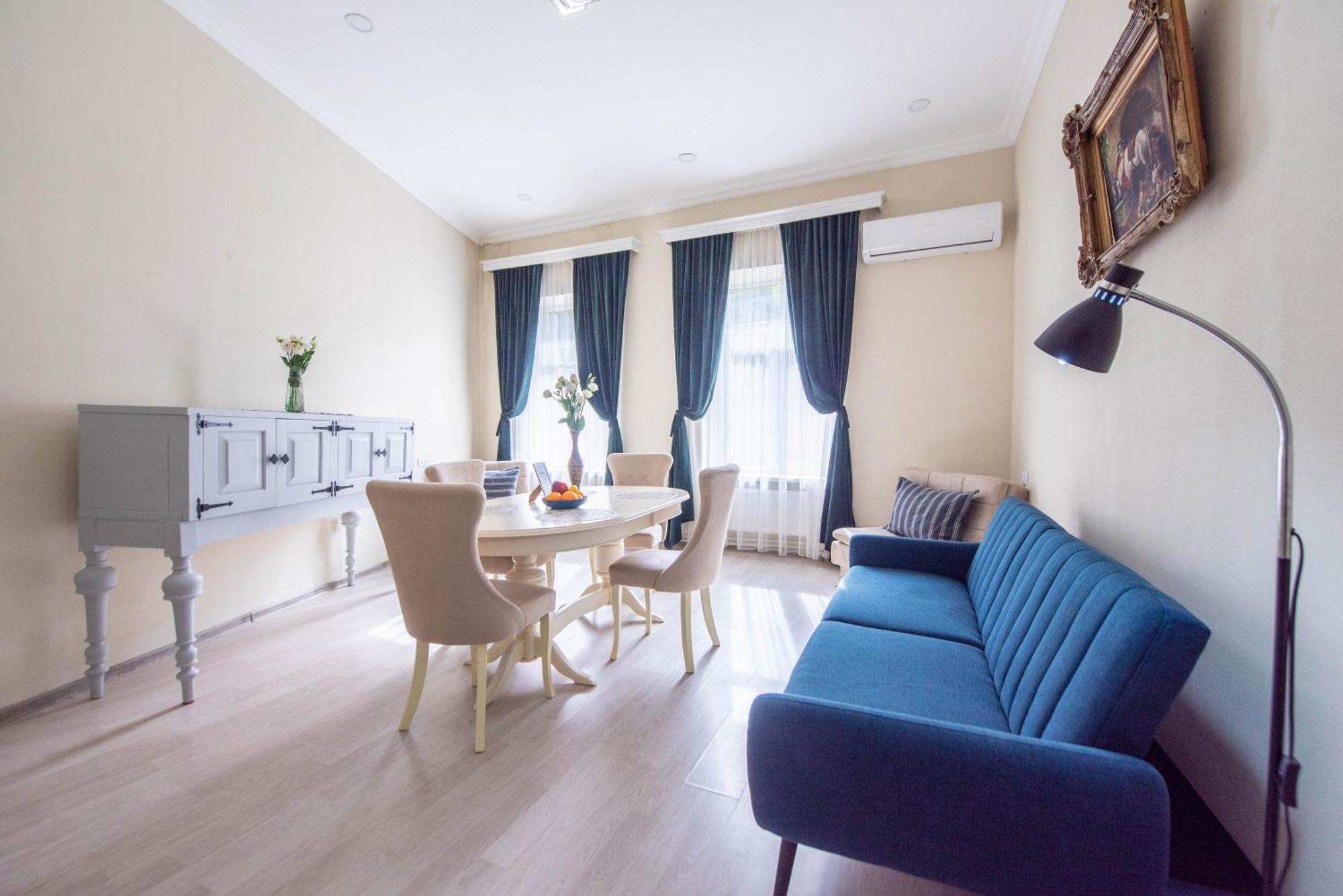 Old Town-Booking Apartment Tbilisi Exterior photo