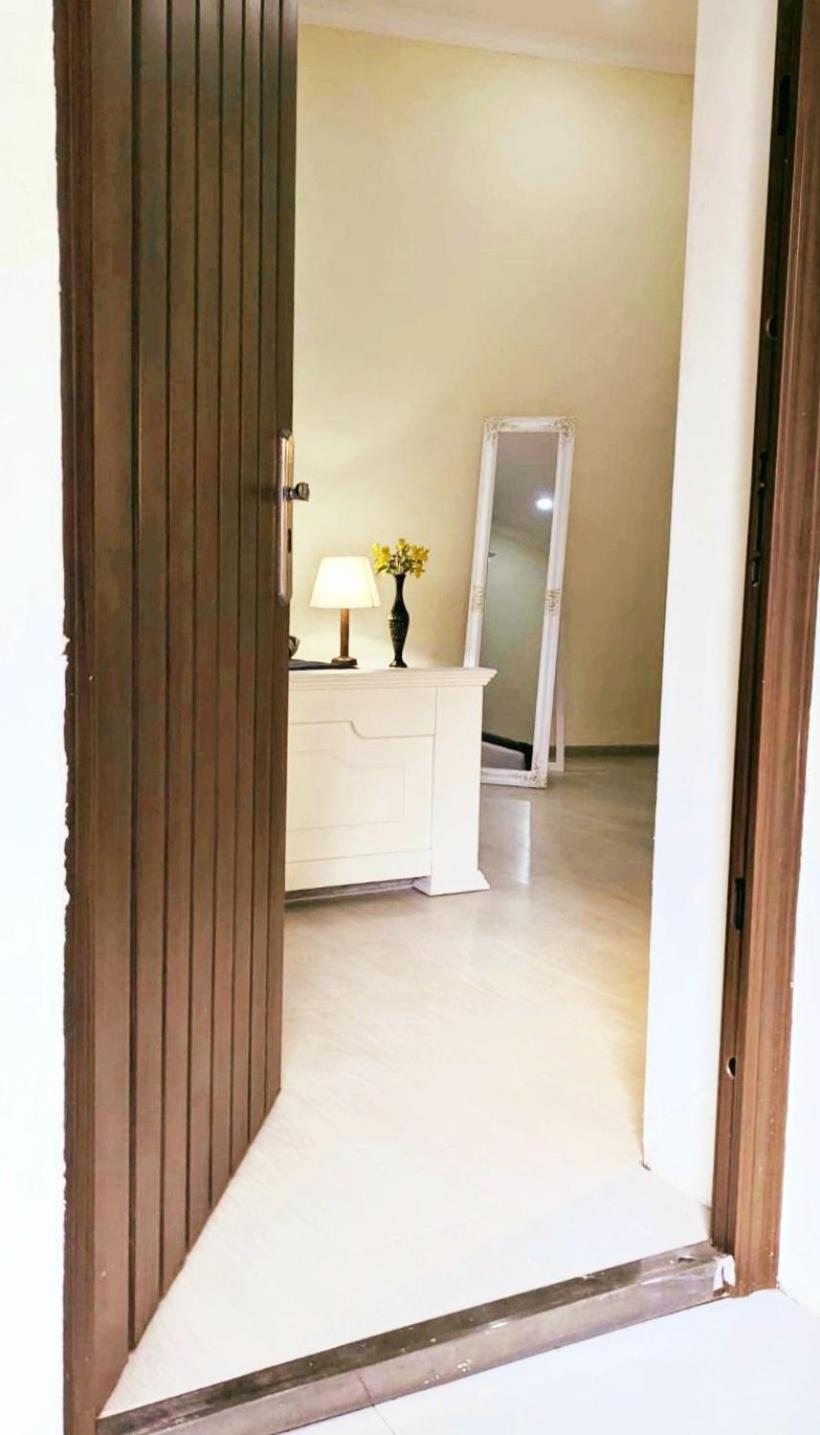 Old Town-Booking Apartment Tbilisi Exterior photo